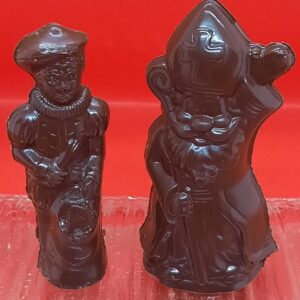 11) Set van 2 ambachtelijk gemaakte holfiguren 10  - 11cm hoog